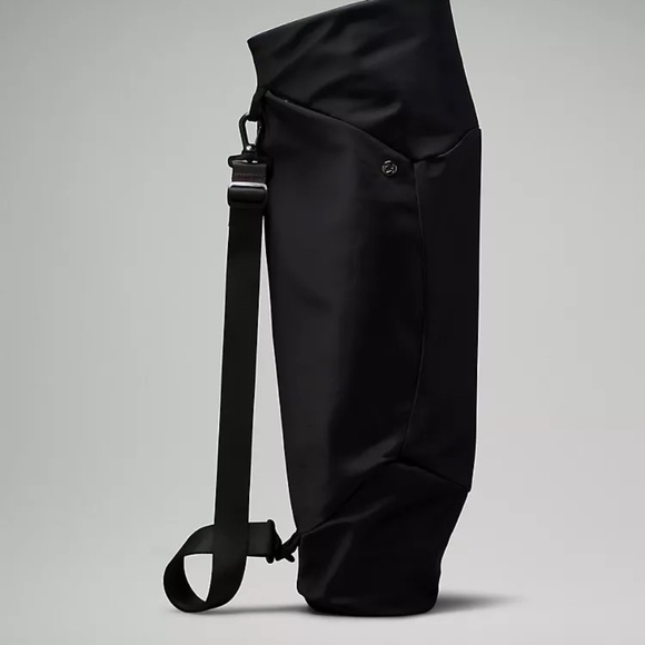 Lululemon Yoga Mat Bag in Black / Unisex - Picture 1 of 3